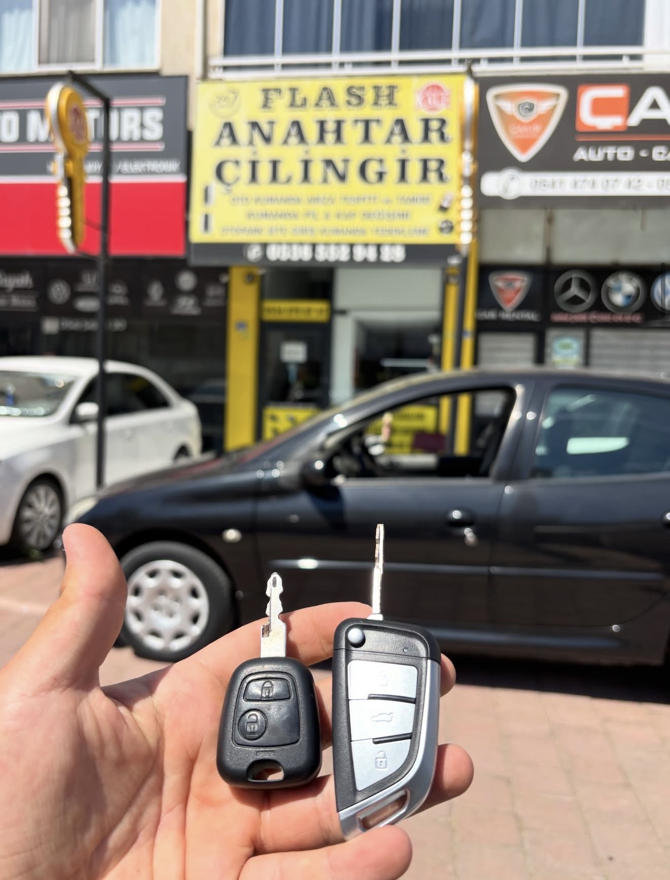 Oto anahtar hizmeti ve araç anahtarları